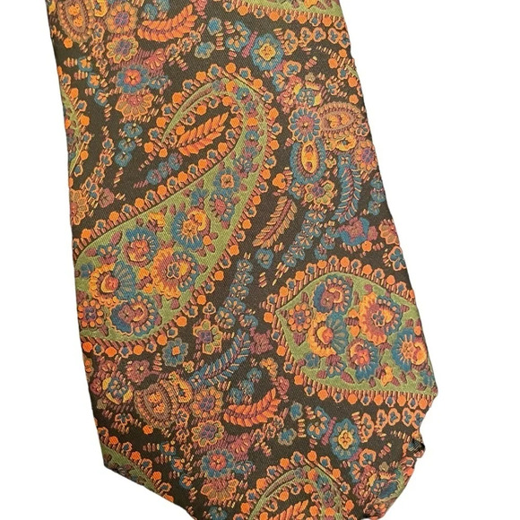 Andre" Ghekiere Cannes Paris Paisley men's tie - Picture 2 of 6
